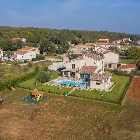 Mattuzzi Сasa de vacaciones Pula